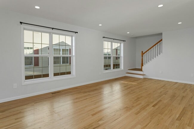 Building Photo - 187 West Ave