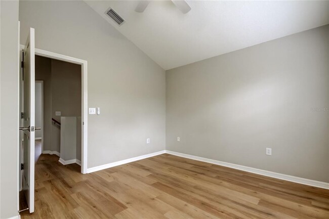 Building Photo - 10012 Tate Ln