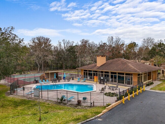 Building Photo - 1810 NW 23rd Blvd