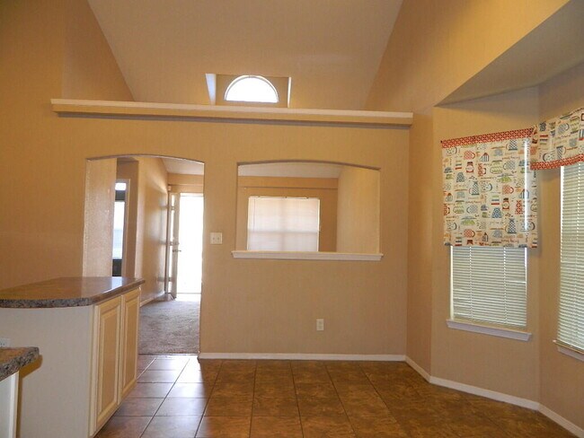 Building Photo - 3268 Tierra Mision Dr
