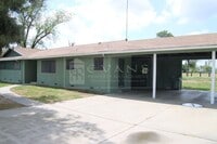 Building Photo - House with many possibilities!!