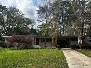 Building Photo - 2214 Joyner Dr