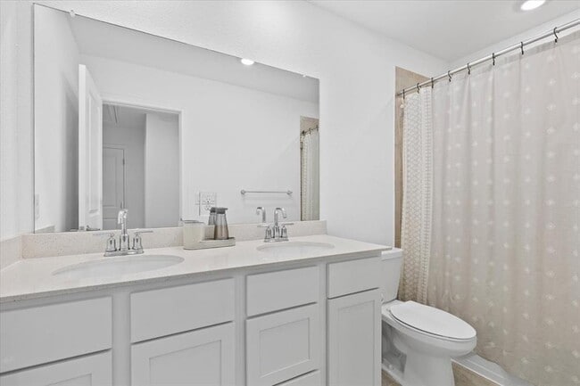 Building Photo - 5200 Jason Dr