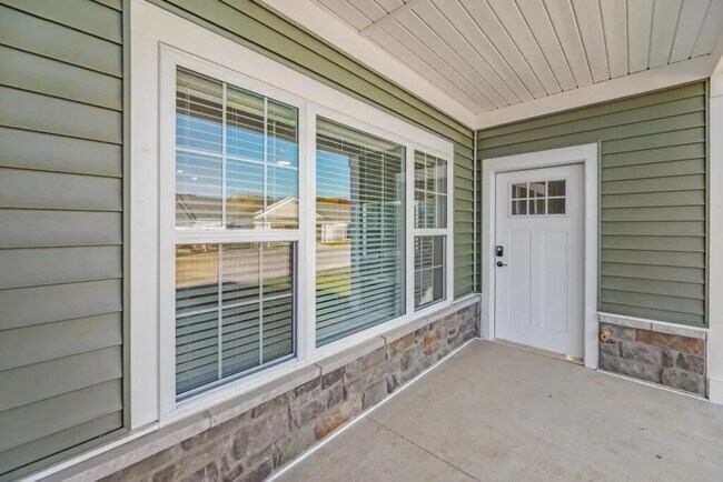Building Photo - 1840 Sugaree Ln