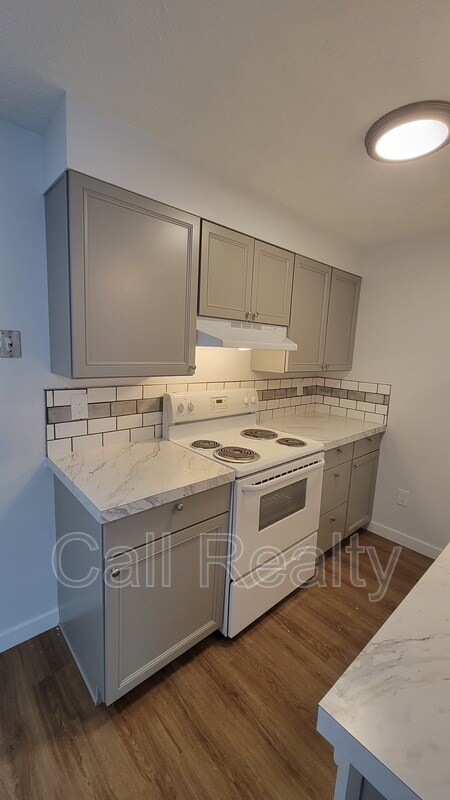 Building Photo - 2815 E 27th Ave
