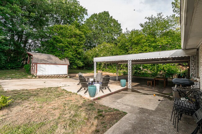 Building Photo - 1813 Welcome Ln