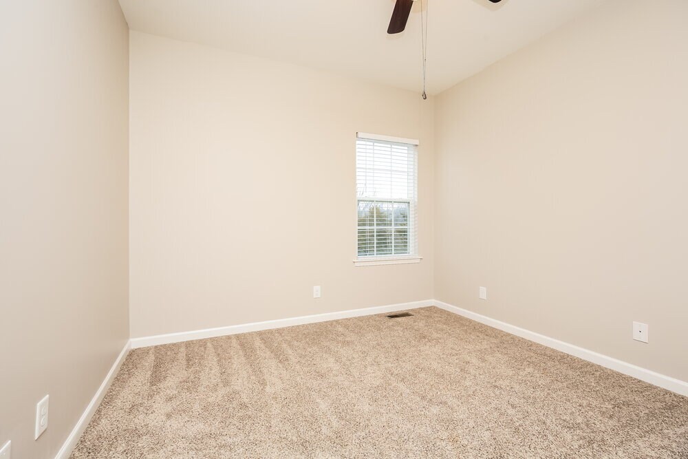 Building Photo - 1214 Saddle Brk