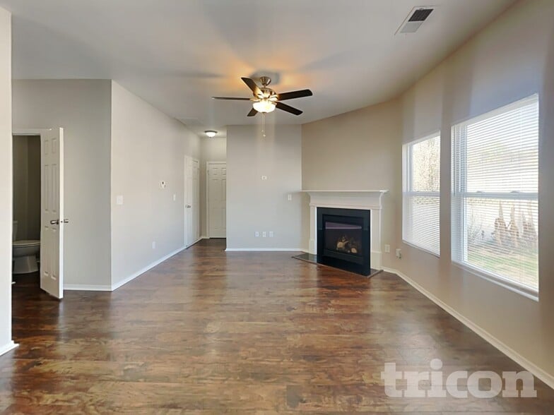 Building Photo - 9434 Darwick St