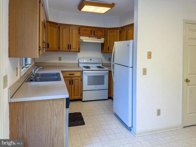 Building Photo - 4732 Weatherhill Dr