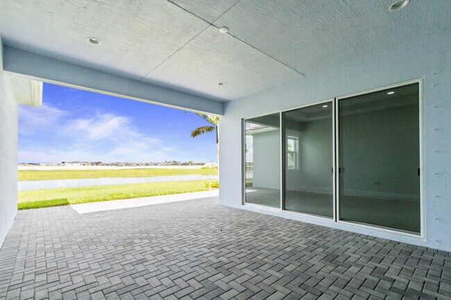 Building Photo - 5579 Liberty Ln