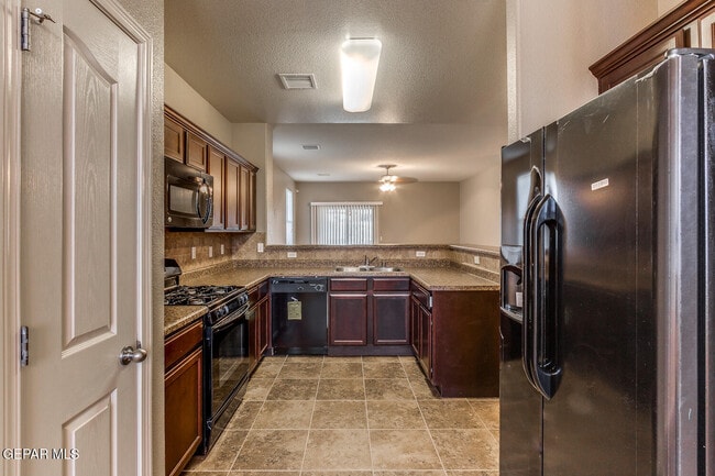 Building Photo - 14466 Miguel Terrazas Dr