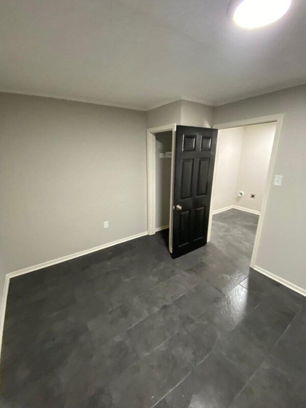 Building Photo - 823 Haynes St