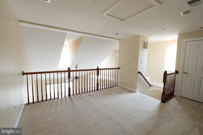 Building Photo - 4815 Portsmouth Rd