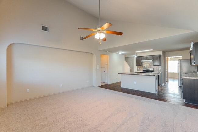 Building Photo - 2007 Naplechase Crest Dr