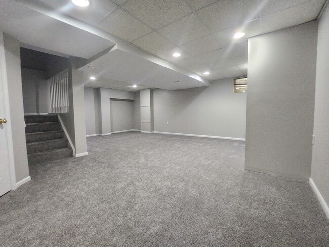 Building Photo - 3832 Baybrook Dr
