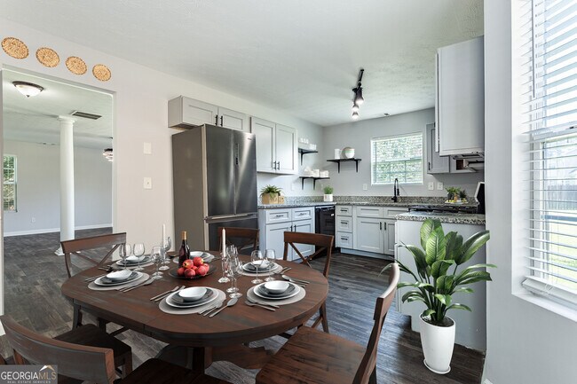 Building Photo - 2 Belmont Park Dr