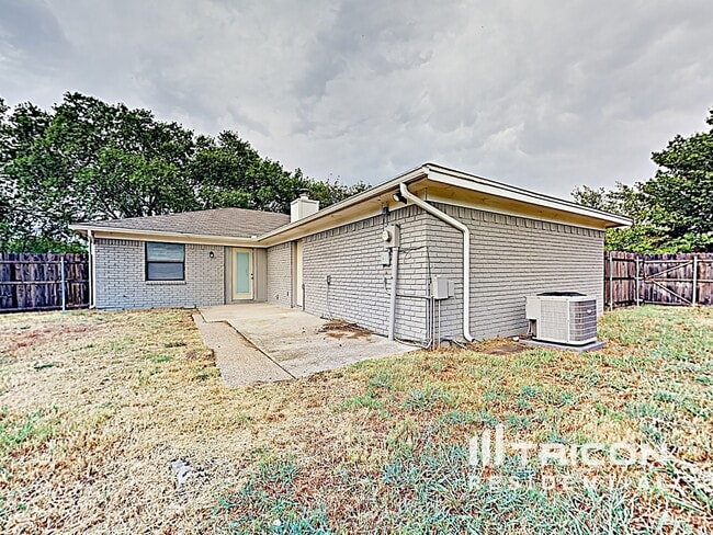 Building Photo - 429 Parkridge Blvd