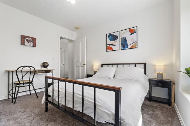 Building Photo - 9297 W Calico St