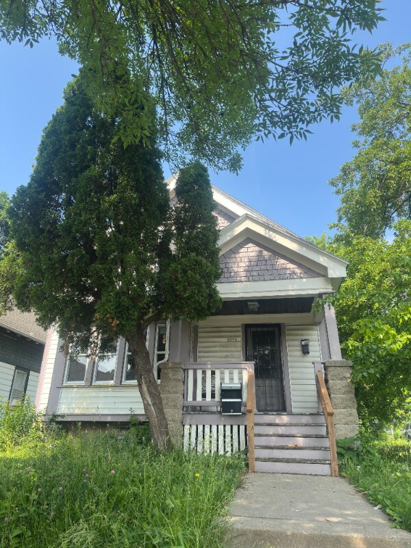 Building Photo - 3279 N 28th St