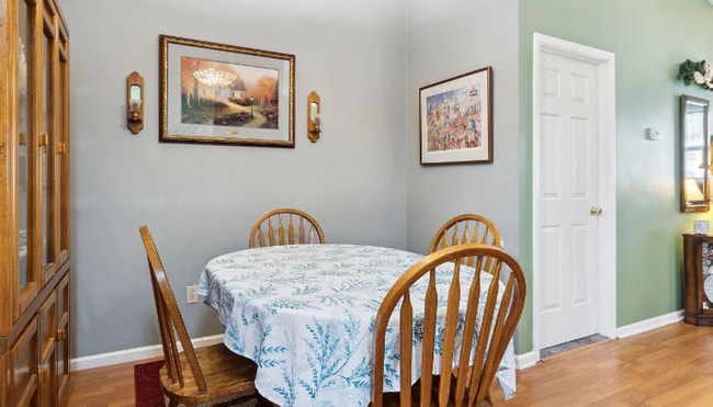 Building Photo - private - backyard fenced in large master suite!