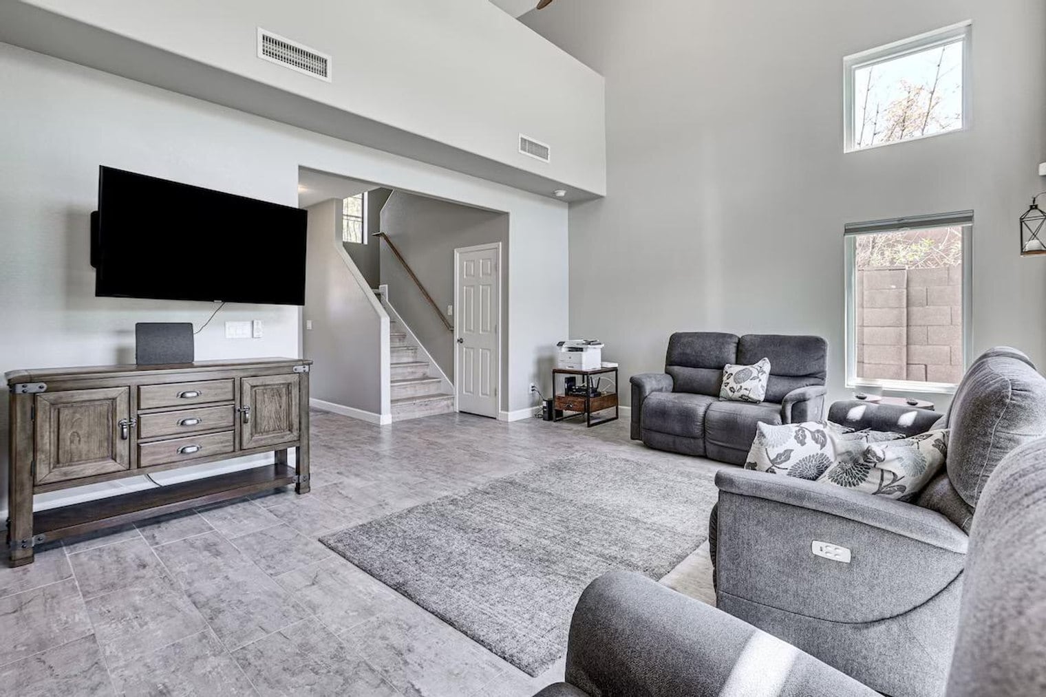 Building Photo - 3043 E Fremont Rd