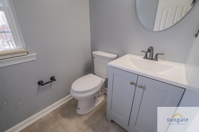 Building Photo - 113 Brightwater Dr