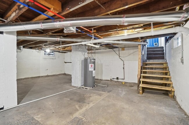 Building Photo - 270 S Cypress Ave