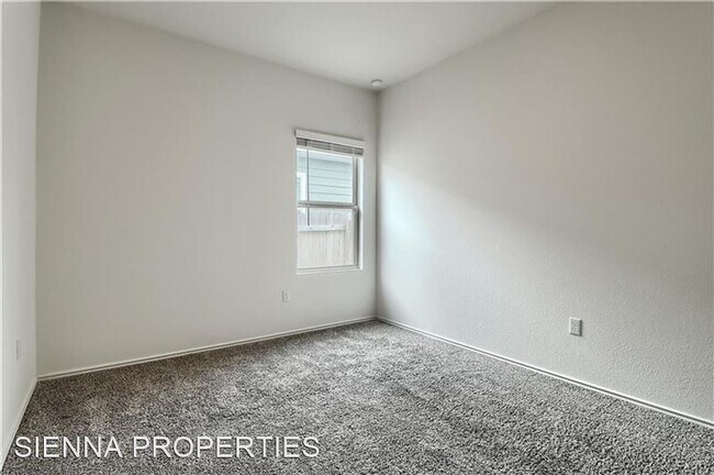 Building Photo - 7213 Tonka Ln