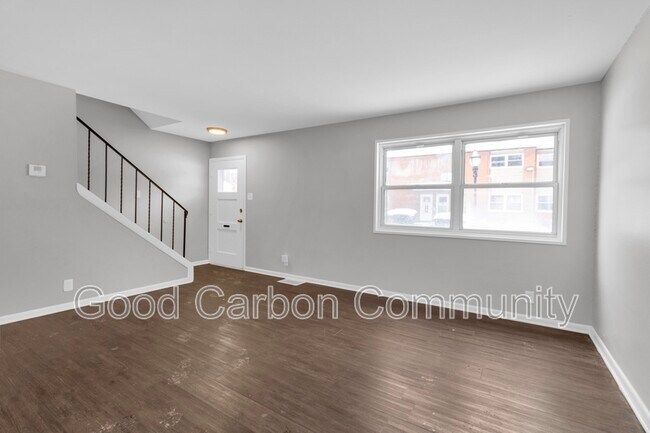 Building Photo - 15 Janice St