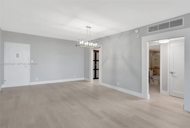 Building Photo - 2851 S Ocean Blvd