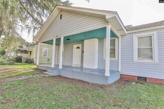 Building Photo - Adorable 3BR/1.5BA Renovated Bungalow Near USC – PRE-LEASING FOR 2026-2027 SCHOOL YEAR