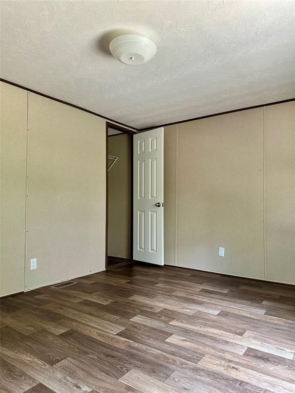 Building Photo - 104 Shoshoni Dr