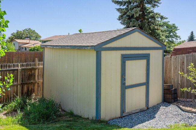 Building Photo - 7950 S Garrison Ct