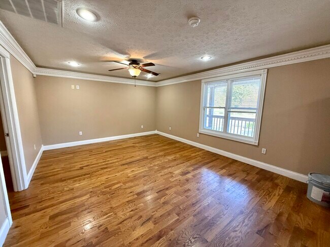 Building Photo - 51 Lee's Ford Dock Rd