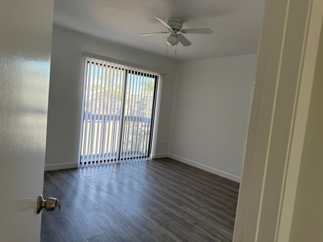 Building Photo - 1403 Wharf Ln