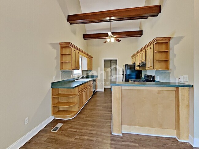 Building Photo - 2098 Prescott Way