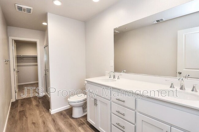 Building Photo - 47 Brookbay Way