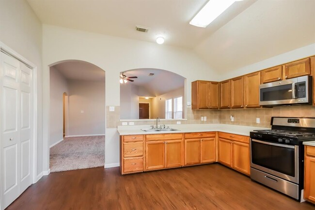 Building Photo - 1426 Rocky Glen Ln