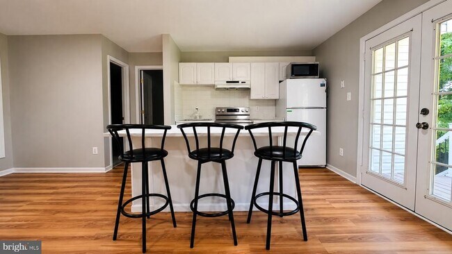 Building Photo - 7302 Ivycrest Pl