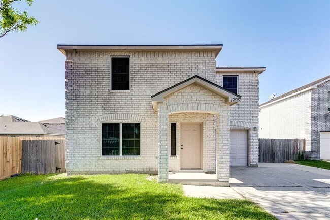 Primary Photo - 12507 Rio Bravo St