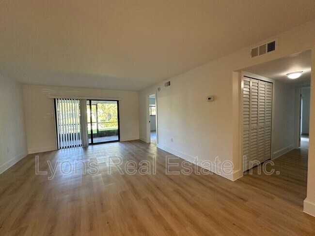 Building Photo - 6308 Sugar Bush Ln