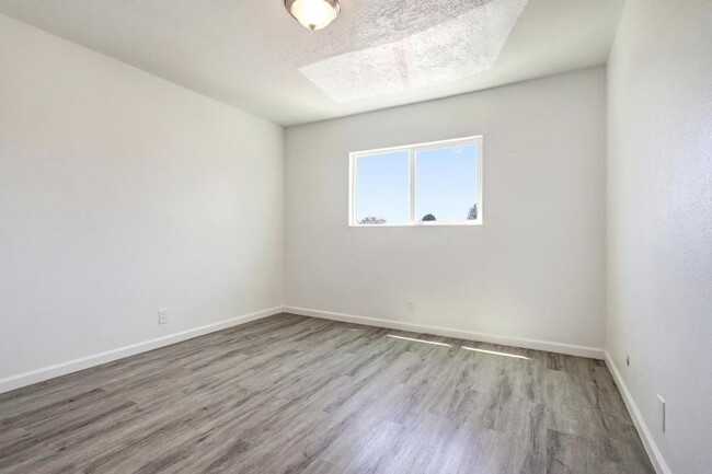 Building Photo - 3509 Tyson Pl NE