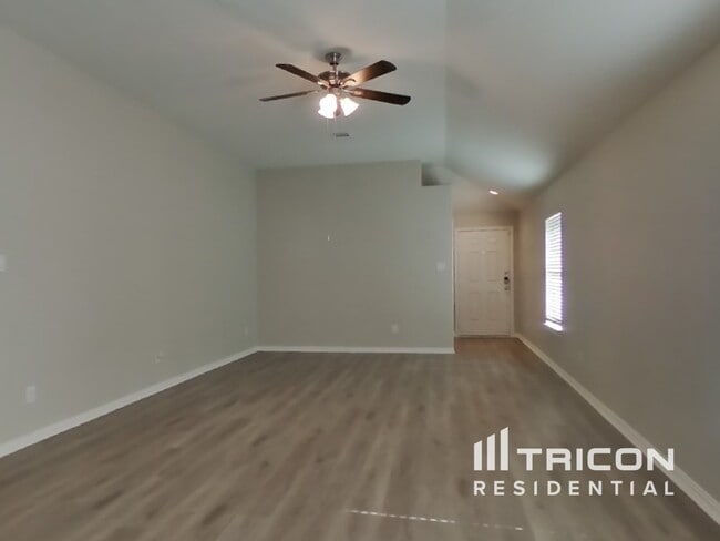 Building Photo - 2518 Dustin Pl Ct