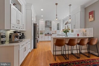 Building Photo - 301 Sturtons Ln