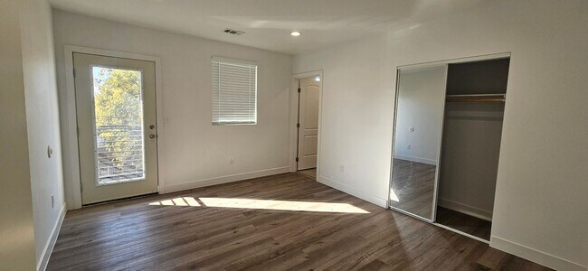 Building Photo - LANFRANCO(3743)