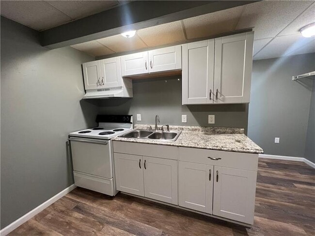 Building Photo - 145 Brighton Ave