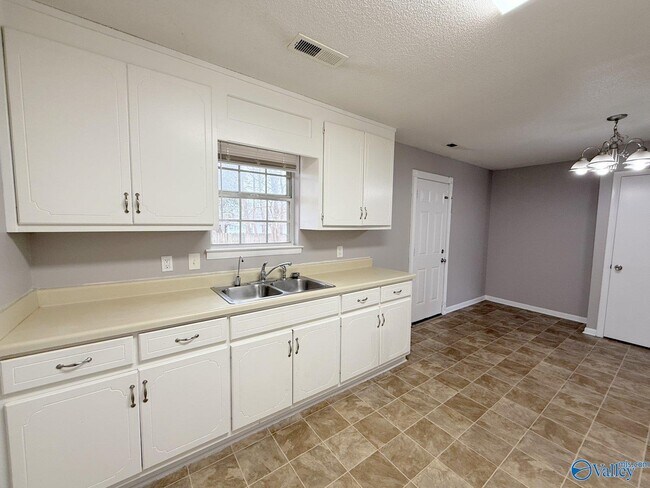 Building Photo - 640 Dawson Terrace NW