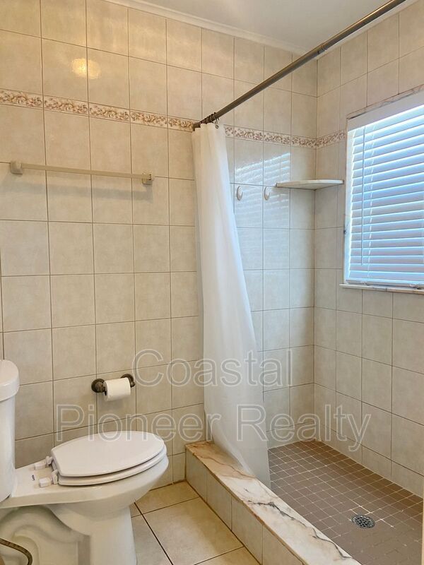 Building Photo - 7306 Kingsbury Cir