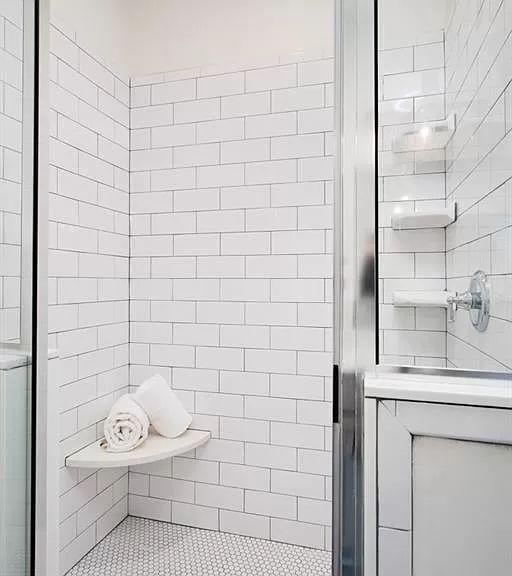 Building Photo - 2206 Adelay Dr