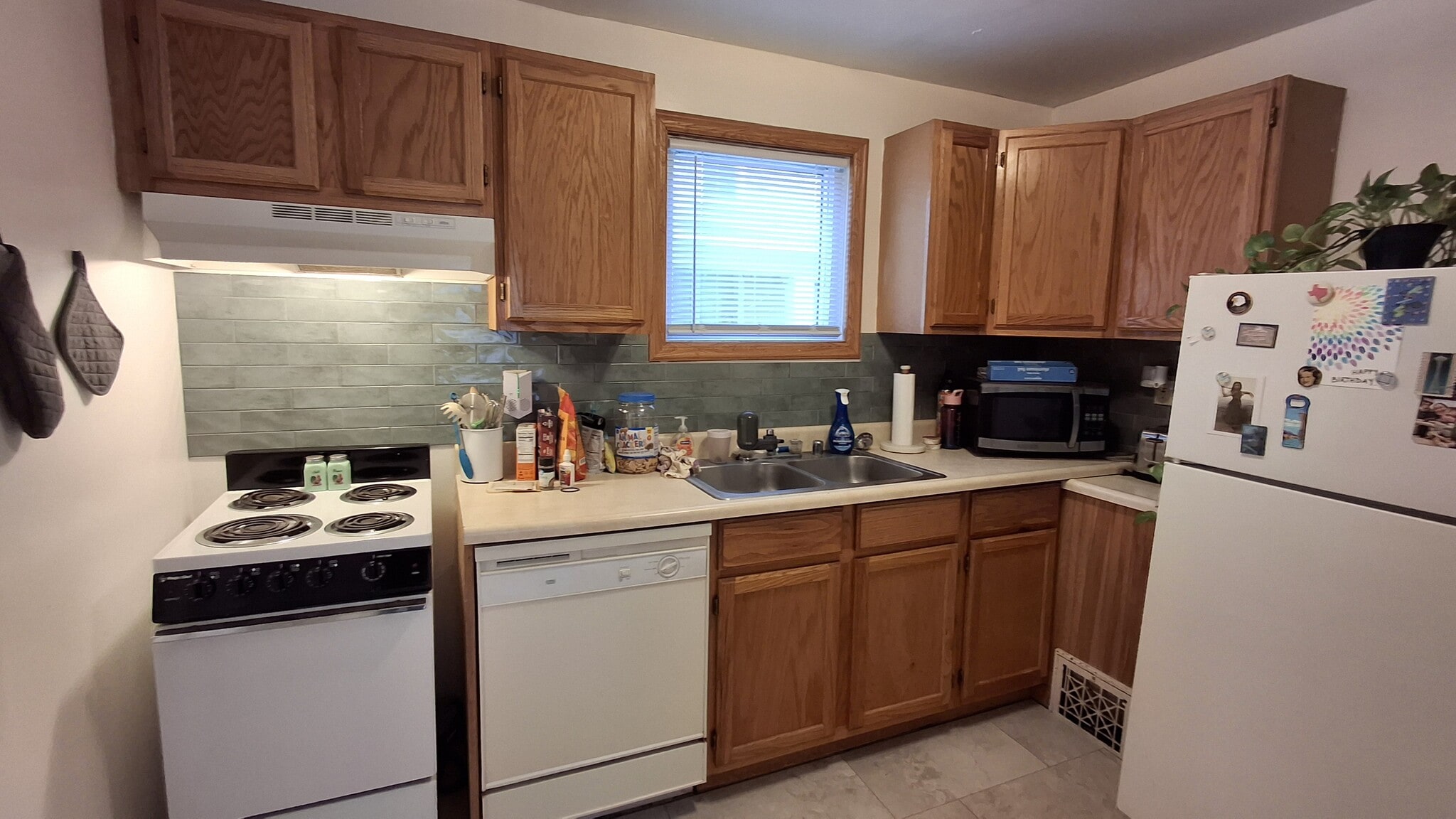 Building Photo - 1339 Vermont St